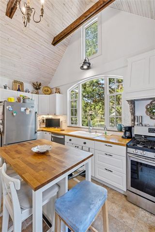 623 N AMELIA AVENUE, Deland, FL 32724