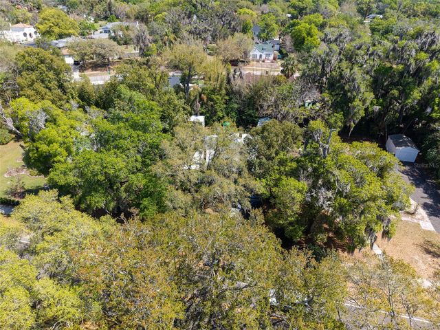 623 N AMELIA AVENUE, Deland, FL 32724