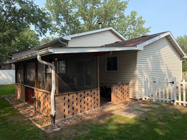 812 123rd Lane NW, Coon Rapids, MN 55448