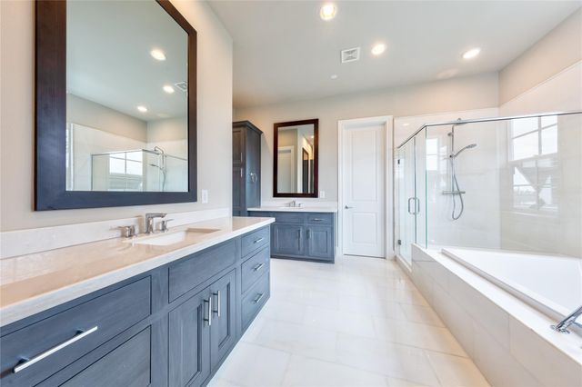 2702 Harvard Street, Houston, TX 77008