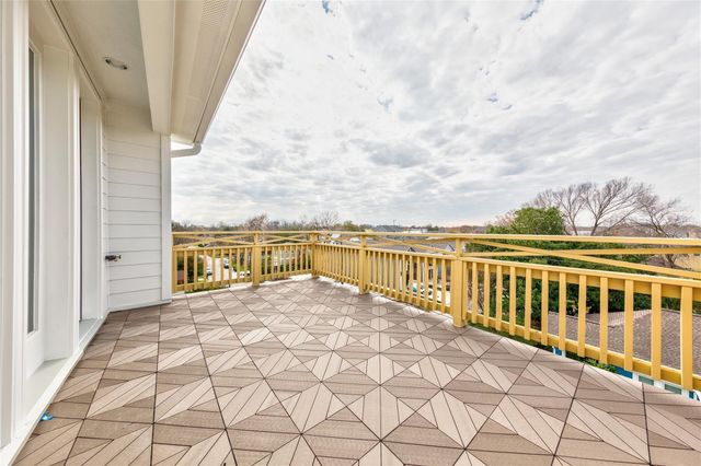 2702 Harvard Street, Houston, TX 77008