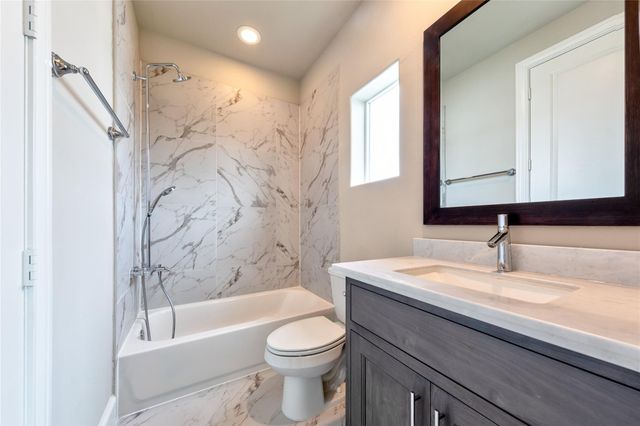 2702 Harvard Street, Houston, TX 77008