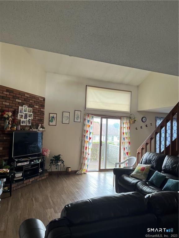 20 Arthur Drive 1, South Windsor, CT 06053