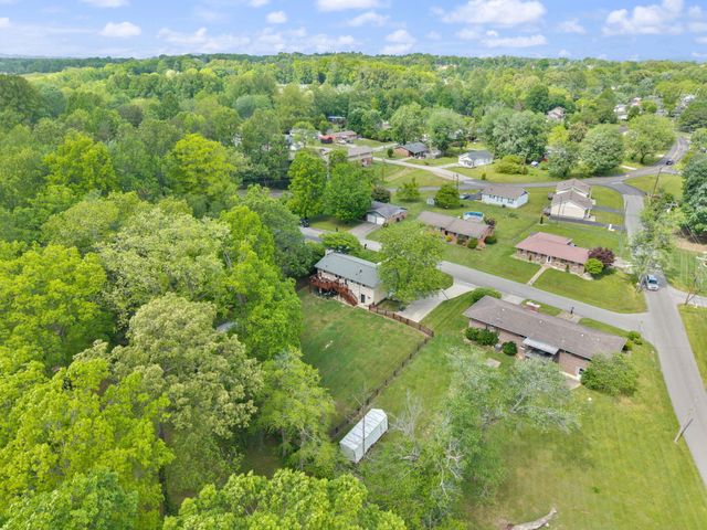 207 Debbie Lane, Corbin, KY 40701