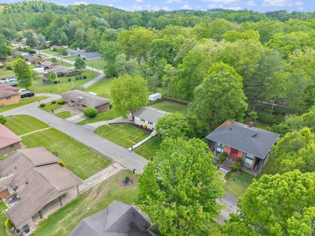 207 Debbie Lane, Corbin, KY 40701