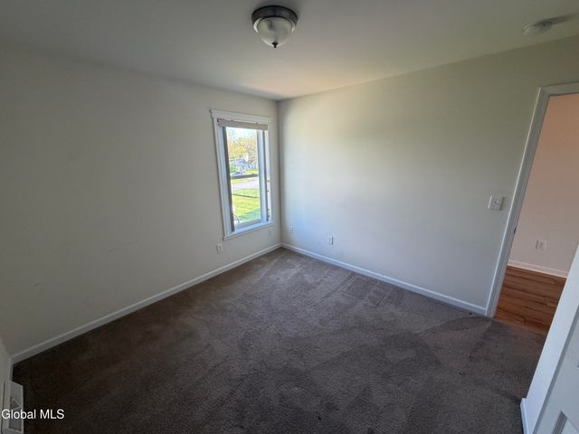 11 Highland View Avenue, East Greenbush, NY 12144