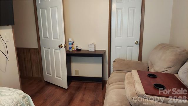 46 Larkspur Lane, Canton, NC 28716