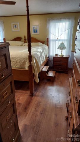46 Larkspur Lane, Canton, NC 28716