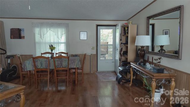 46 Larkspur Lane, Canton, NC 28716