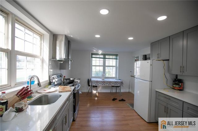 449 Metlars Lane, Piscataway, NJ 08854