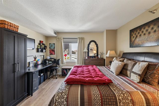 300 Walnut Street 1803, Des Moines, IA 50309