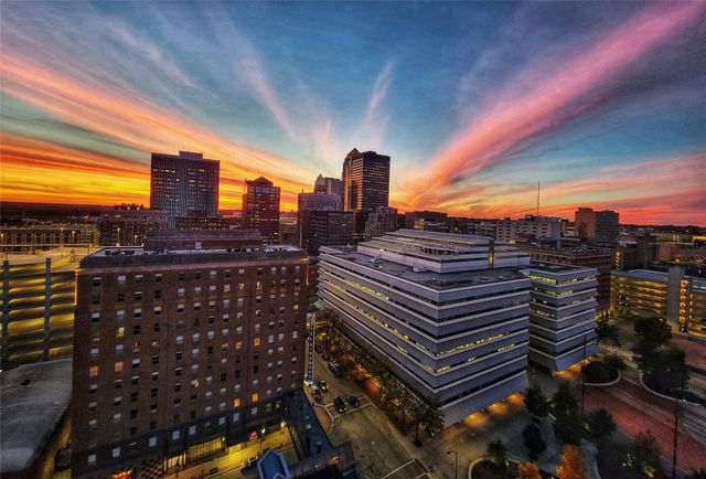 300 Walnut Street 1803, Des Moines, IA 50309