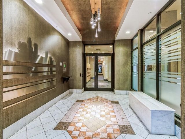 300 Walnut Street 1803, Des Moines, IA 50309