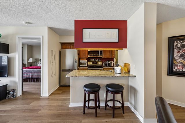 300 Walnut Street 1803, Des Moines, IA 50309