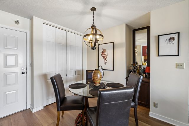 300 Walnut Street 1803, Des Moines, IA 50309