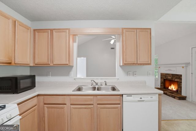 303 Newfield Way, Peachtree City, GA 30269