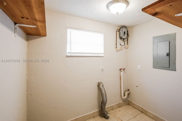 3321 NW 177th Ter, Miami Gardens, FL 33056