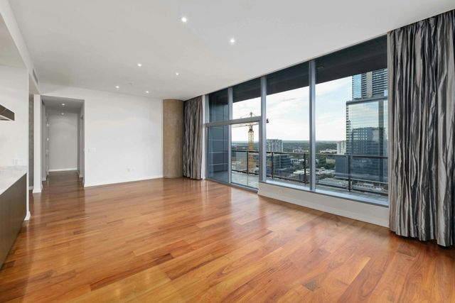 210 Lavaca ST 2105, Austin, TX 78701