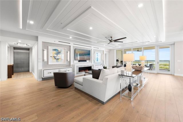 13915 Old Coast RD 1706, Naples, FL 34110