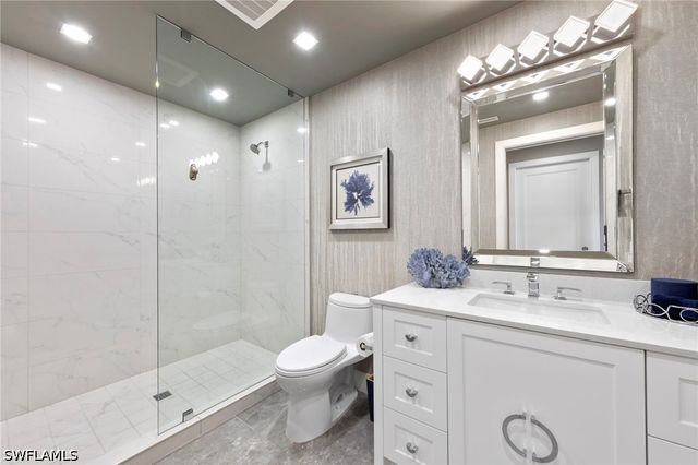 13915 Old Coast RD 1706, Naples, FL 34110