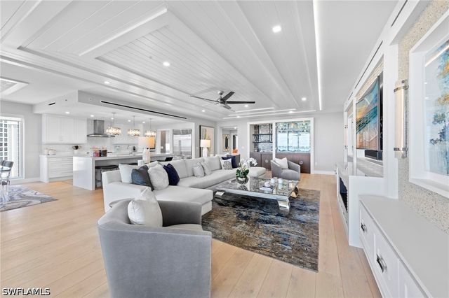 13915 Old Coast RD 1706, Naples, FL 34110