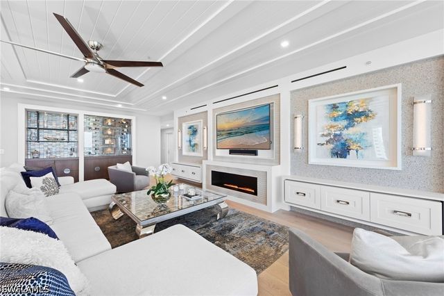 13915 Old Coast RD 1706, Naples, FL 34110