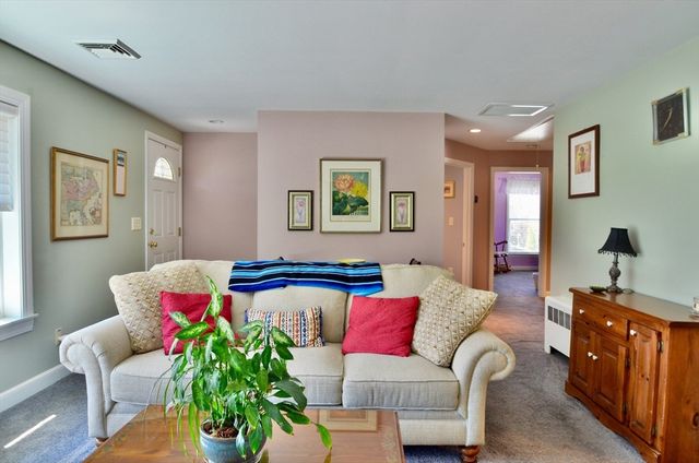 87 Wilkinson St, Worcester, MA 01606