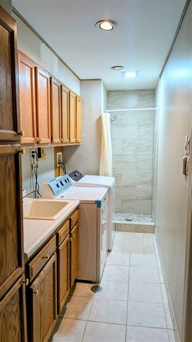 20519 Mauer Street, Saint Clair Shores, MI 48080