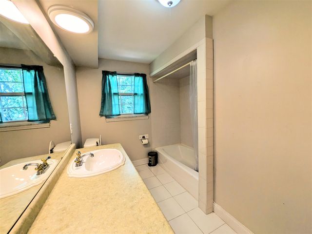 20519 Mauer Street, Saint Clair Shores, MI 48080