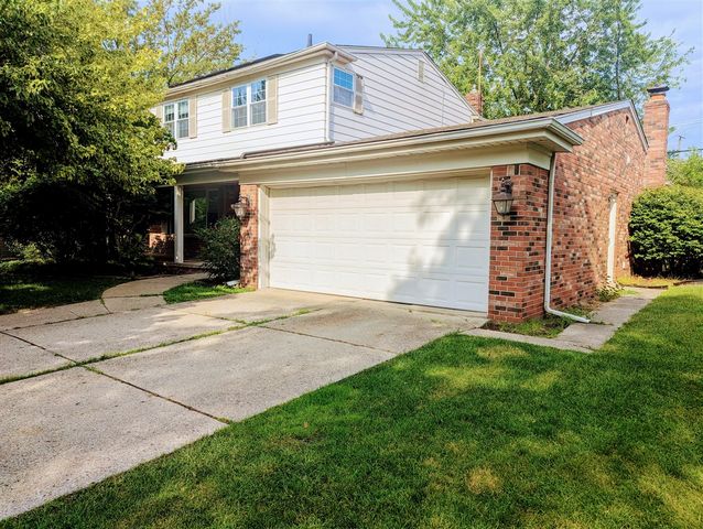 20519 Mauer Street, Saint Clair Shores, MI 48080