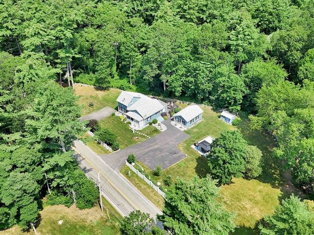 236 Thomas St, Middleboro, MA 02346