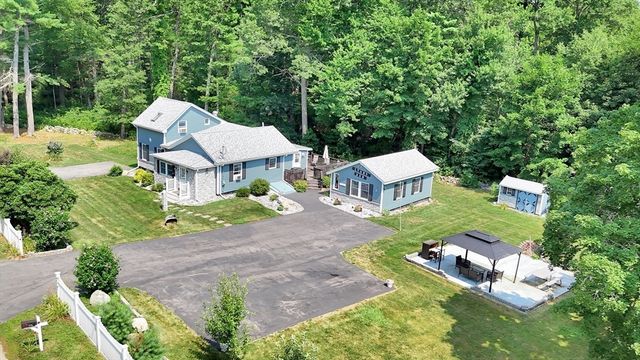 236 Thomas St, Middleboro, MA 02346
