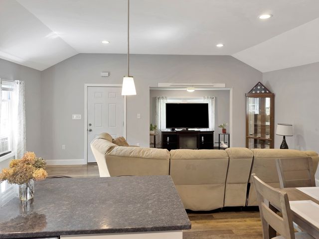 236 Thomas St, Middleboro, MA 02346