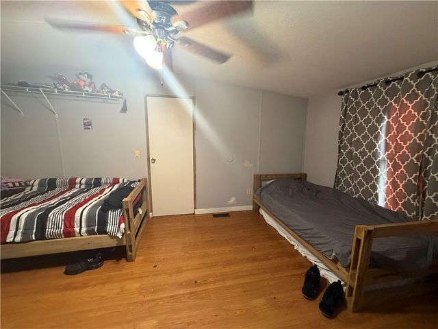 2207 Emerald Drive, Bryan, TX 77803