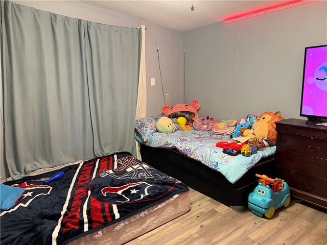 2207 Emerald Drive, Bryan, TX 77803