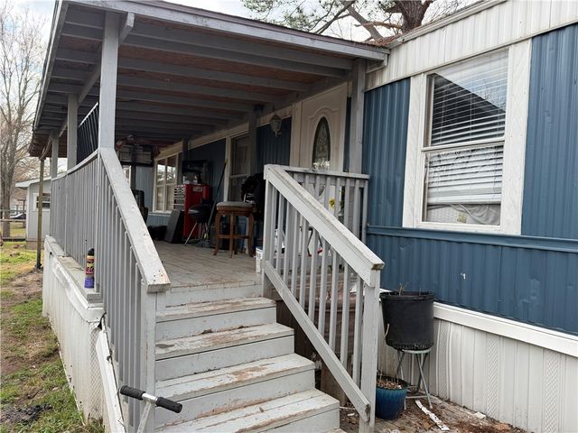 2207 Emerald Drive, Bryan, TX 77803