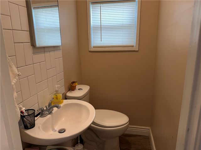 2207 Emerald Drive, Bryan, TX 77803