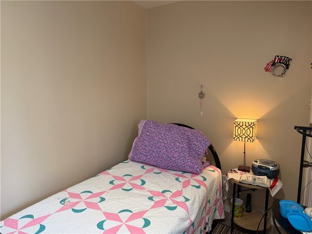 2207 Emerald Drive, Bryan, TX 77803