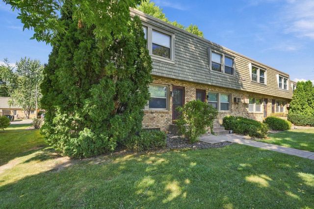 1482 21st Avenue NW 1, New Brighton, MN 55112