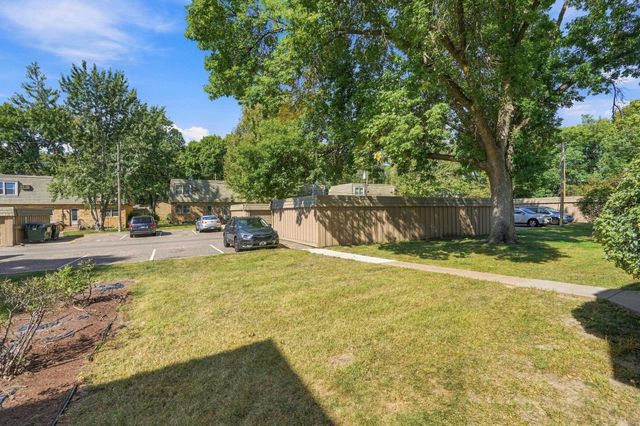 1482 21st Avenue NW 1, New Brighton, MN 55112
