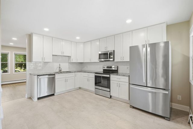 1482 21st Avenue NW 1, New Brighton, MN 55112