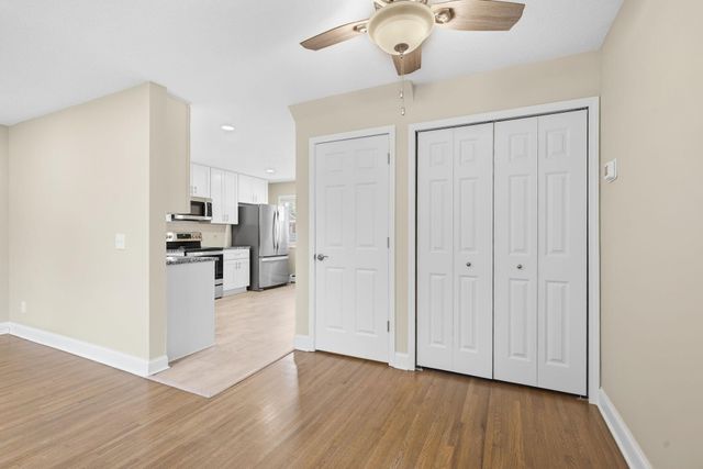 1482 21st Avenue NW 1, New Brighton, MN 55112