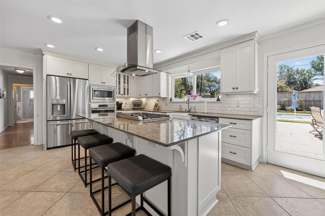 4325 Willowbend Boulevard, Houston, TX 77035