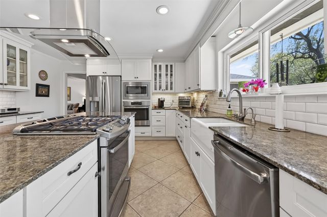 4325 Willowbend Boulevard, Houston, TX 77035