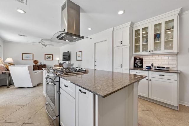 4325 Willowbend Boulevard, Houston, TX 77035