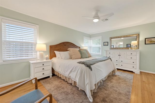 4325 Willowbend Boulevard, Houston, TX 77035