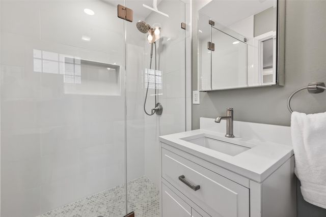 4325 Willowbend Boulevard, Houston, TX 77035