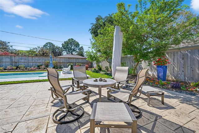 4325 Willowbend Boulevard, Houston, TX 77035