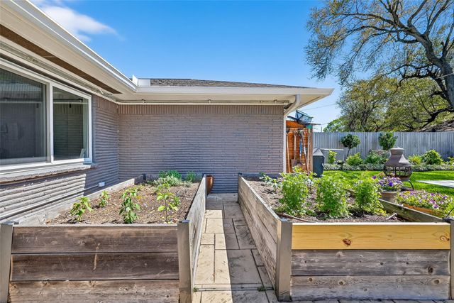 4325 Willowbend Boulevard, Houston, TX 77035