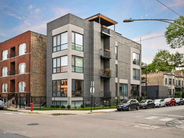 856 N Campbell Avenue 3, Chicago, IL 60622